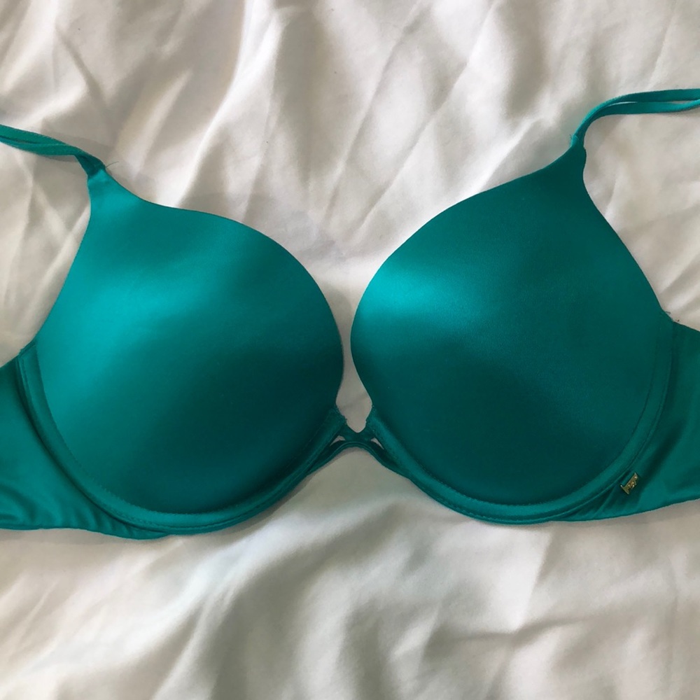 Victoria’s Secret very sexy push-up